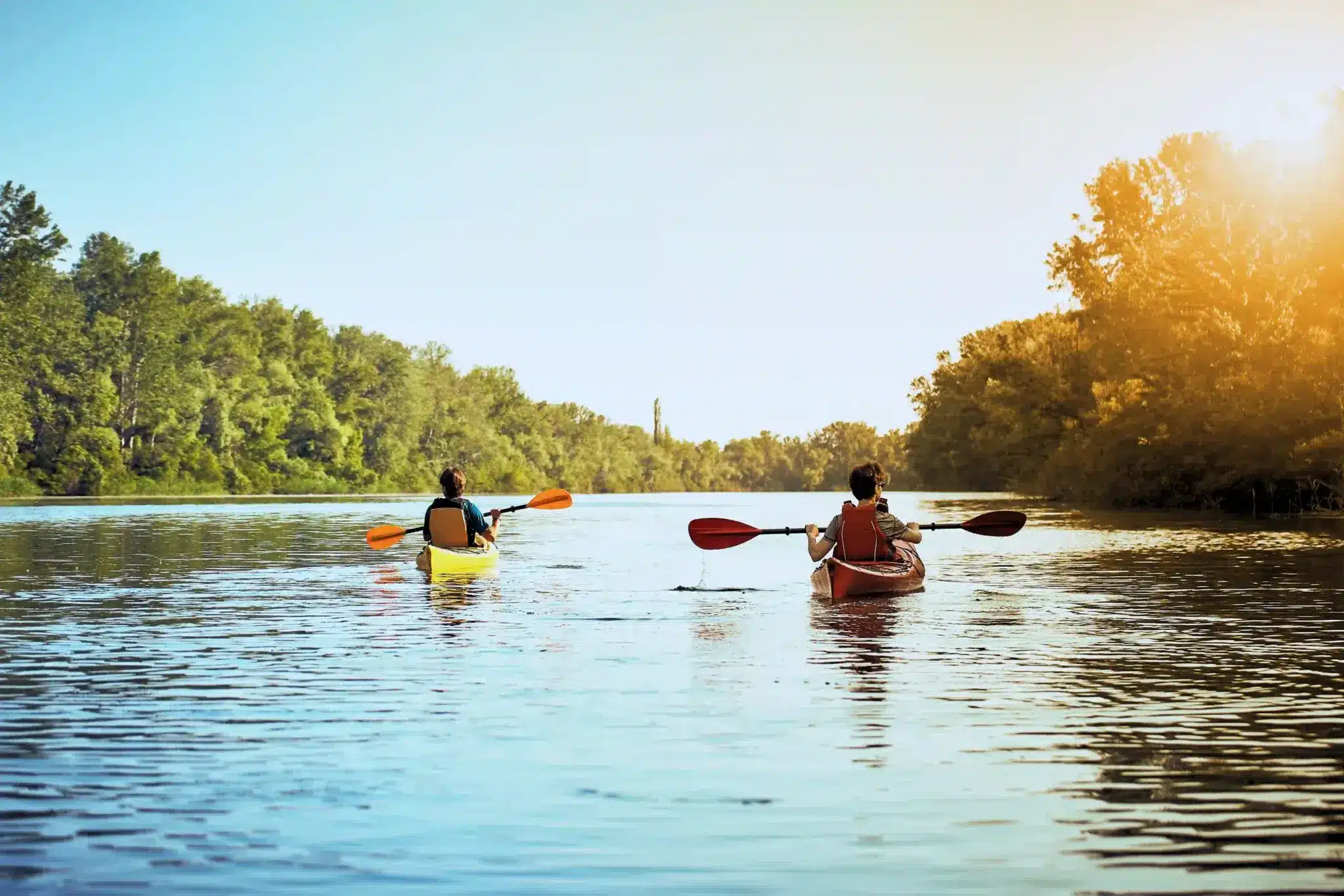 canoe sur la riviere scaled